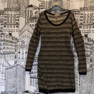 Lightweight sweater tunic black and gray stripes